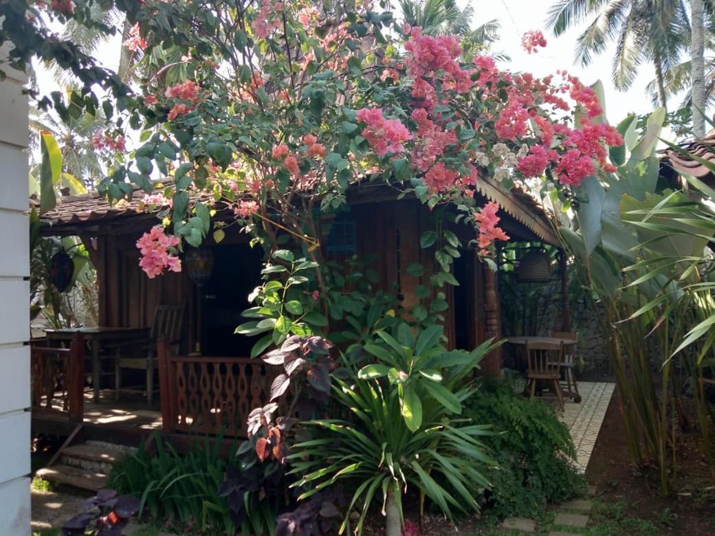 The Ermaja'S Pavilion Boutique Hotel & Villas Batukaras Εξωτερικό φωτογραφία